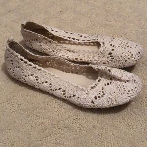 American Eagle Lace Flats